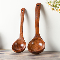 Louche à soupe en bois, grande cuillère de cuisine artisanale, ustensile de cuisine pour ustensiles de cuisson antiadhésifs, pour servir bouillie, ragoût, sauce, vaisselle de table