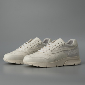 Zapatos de hombre Frost White, zapatillas de ante de piel de vaca de primera capa para primavera y verano, zapatos informales para hombre, zapatos coreanos para exteriores, zapatos de cuero - Product Image 5