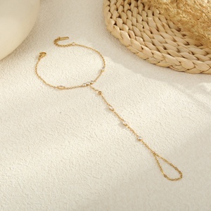 Summer <strong>Cute</strong> Hand Jewelry Heart Round Zircon Chain <strong>Bracelet</strong> with Finger Ring Women Gold Plated Stainless Steel Fine Jewelry - Product Image 5