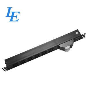 Unidad de Distribución de Energía (PDU) de Aluminio para Montaje en Rack de 19 Pulgadas, CA 220V 10A, C13 IEC con Interruptor - Product Image 2