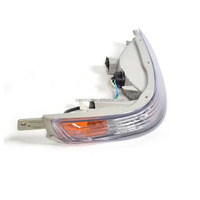 Pièces Hiace phare vente chaude phare en cristal pour Hiace 1998 pièces de rechange automatiques accessoires de fourgonnette de banlieue Hiace Tunning