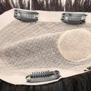 Goedkope Natuurlijke Menselijke Haarvervangingssysteem Voor Mannen Zwarte Prothese Ademende Zijden Kanten Kroon Toupet Clips - Product Image 6