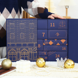 Boîte de <span class=keywords><strong>calendrier</strong></span> de l'<span class=keywords><strong>avent</strong></span> en carton durable de qualité supérieure, taille personnalisée, boîte cadeau de Noël, boîte à fermeture magnétique, gaufrage en éponge, <span class=keywords><strong>chaussettes</strong></span> en fourrure - Product Image 5