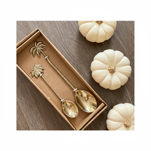 ชุดช้อนส้อมมีดดีไซน์ใหม่ล่าสุดพร้อมที่จับรูปต้นปาล์มสีทองทองเหลืองซีลด้านบน - Product Image 1