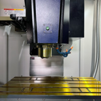 Centre d'usinage vertical CNC de grande taille MV-1160, 3 axes, commande Mitsubishi, broche unique, haute précision pour les petites et moyennes pièces métalliques