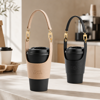 Manchon à café en cuir texturé écologique lavable avec logo personnalisé en relief pour kit promotionnel de marque de beauté