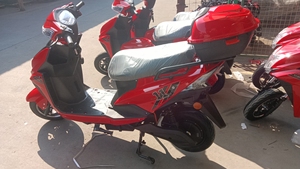 Động Cơ Điện Công Suất Cao Bán Buôn Trực Tiếp Không Chổi Than 60V 1000W Xe Đạp LED Ánh Sáng OEM Khung Thời Gian Pin Sạc - Product Image 4