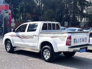 <span class=keywords><strong>Toyota</strong></span> <span class=keywords><strong>Hilux</strong></span> 2.7 litres DLX 2015, transmission automatique - Product Image 4