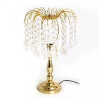 Lampe de table en acrylique avec base en métal doré tendance, décoration d'intérieur