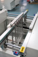 Nuova Macchina di Smistamento Semplice NG/OK con PLC per Processi Post-AOI/SPI di Assemblaggio PCB SMT, Modelli Hlx-F390/Hlx-F460, Potenza 1.5kW, 1 Anno di Garanzia