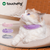 Collier de luxe en fausse fourrure pour chat, décoré de perles, boucle de sécurité réglable, style princesse en peluche douce, accessoire de cou pour petits animaux, faible MOQ, OEM