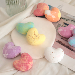 Vente chaude Valentine Romantique Fizzy Bain Sel Bombes À La Main De Luxe En Forme De Coeur Hydratant <span class=keywords><strong>SPA</strong></span> Parfumé Huile Essentielle Bombe De Bain - Product Image 3