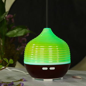Diffuseur d'arômes à brume froide 0,5 L, alimenté par USB, avec fonction de minuterie et lumière LED, pour usage domestique, hôtelier et intérieur - Product Image 1