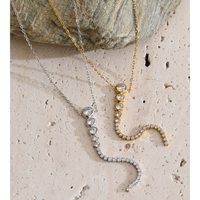 JINYOU 3573 Elegante Collar con Colgante de Circonita Cúbica en Forma de Serpiente Brillante y Cadena Delicada