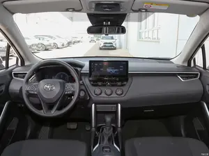 سيارة Toyota Corolla Cross الإصدار النقي المدمج 2.0L موديل 2024 مستعملة ومضغوطة ومزودة بسقف واقٍ من الشمس ونظام تثبيت مع إطار بانورامي