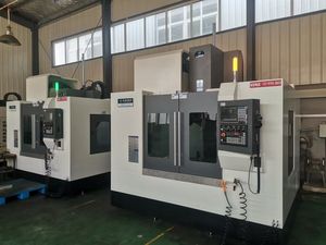 Centre d'usinage CNC multiaxes Cnc vertical Type suisse Moulin tour Combo - Product Image 4