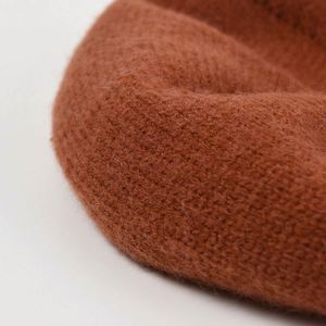 หมวกเบเร่ต์ไหมพรมผสมแบบใหม่สำหรับฤดูใบไม้ร่วงและฤดูหนาว หมวกทรงจิตรกรสีพื้นเรียบง่าย สไตล์ลำลองสำหรับผู้หญิง - Product Image 6