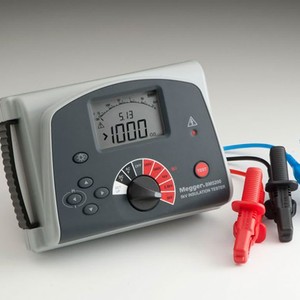 เครื่องทดสอบความต้านทานฉนวนความแม่นยำสูง MEGGER BM5200 5000V 5KV - Product Image 1