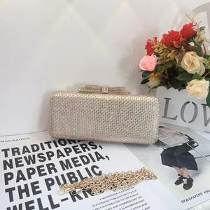 Bolso de mano con lazo de diamantes de imitación para mujer, estuche rígido, cartera de noche, bolso de mano con cristales y diamantes para boda, <span class=keywords><strong>fiesta</strong></span> de graduación - Product Image 4