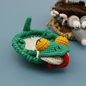 Nouvelles sous-verres isolants thermiques anti-stress en laine crochetée à la main, en forme d'animaux de dessin animé, pour la table domestique - Product Image 2