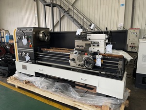 Torno horizontal manual CS6266, torno convencional de bancada con hueco para el eje, para trabajar metales con un gran diámetro del eje. - Product Image 4