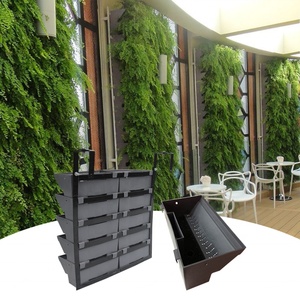 Pots en plastique verticaux de haute qualité pour plantes murales, jardin vertical avec irrigation - Product Image 6