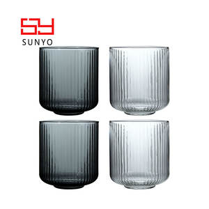 كوب زجاجي كلاسيكي متين بخطوط عمودية خضراء منفوخة يدويًا خالٍ من الرصاص سعة 3 لتر+ للماء والمشروبات والحفلات - Product Image 6