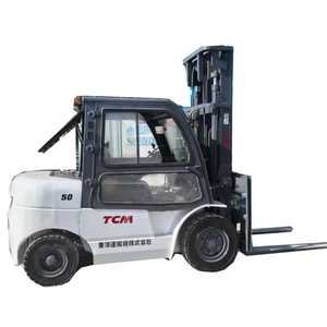 Chariot élévateur TCM 5 T d'occasion Moteur diesel à mât 3 étages de 5 tonnes, faible durée, hauteur de levage de 4000mm, bien entretenu, prêt à fonctionner - Product Image 1