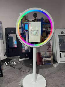 21.5-inch Round Mirror Photo Booth with <strong>DSLRBOOTH</strong> Software, Suitable for Weddings and Parties - Product Image 2