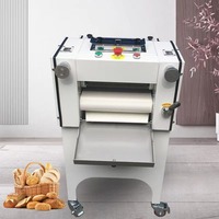 Mini machine de moulage de pâte à rouler la pâte à griller Machine de boulangerie de feuille de pressage de pâte pour la machine de fabrication de pain grillé de baguette