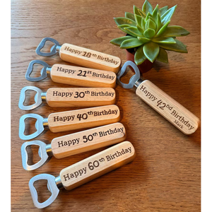 Abridor de Botellas de Madera Personalizado para <span class=keywords><strong>Cumpleaños</strong></span>, 18, 21, 30, 40, 50, <span class=keywords><strong>60</strong></span> Años, <span class=keywords><strong>Regalo</strong></span> para el Día del <span class=keywords><strong>Padre</strong></span>, Decoración para Fiestas de <span class=keywords><strong>Cumpleaños</strong></span> - Product Image 1