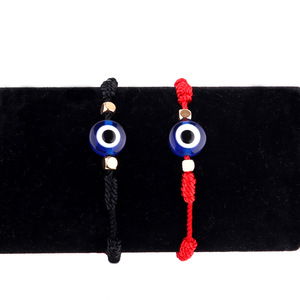 Bracelet en tricot fait à la main, 7 nœuds, fil rouge porte-bonheur réglable, breloque oeil porte-bonheur, Couple, Bracelets, Ojo Turco - Product Image 4