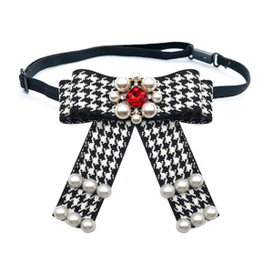 Broche à nœud papillon en strass et perles, pour robe, T-shirt, 1 pièce, tendance - Product Image 4