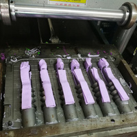Moule en silicone pour la fabrication de tétines pour bébés
