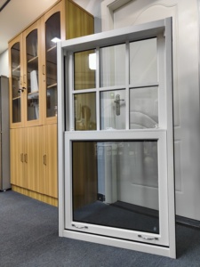 Fenêtre à guillotine simple en aluminium, certifiée CE, à rupture de pont thermique, anti-chute, double vitrage, coulissante verticalement, pour bâtiment commercial - Product Image 5