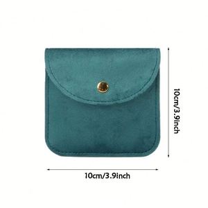 Pochette à bijoux en velours personnalisée avec fermeture à bouton, sac cadeau carré 10x10cm avec bouton pression pour bracelet, bagues, montre, collier - Product Image 4