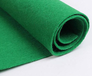 Tissu en feutre aiguilleté en polyester coloré, 150 GSM, largeur 90 cm, rouleau de feutre non tissé durable - Product Image 1