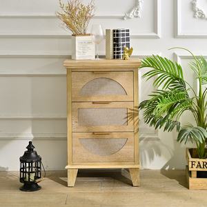 Table de chevet en bois massif de style rustique avec 3 tiroirs pour chambre d'appartement - Product Image 1