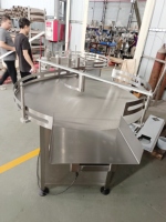 Porzellan lieferant Bottle Unscramble Lade akkumulators ammlung Plattenspieler Runde Flasche Rotary Accumulation Table drehen