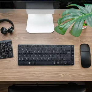 <strong>Replacement</strong> <strong>Keyboard</strong> for <strong>TOSHIBA</strong> C40-B with <strong>Black</strong> Frame - Product Image 6