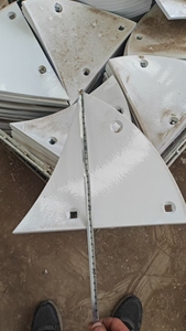 拖拉机用翻转犁 - 重型反向犁 - 适合粘土土壤和农田准备 - Product Image 4