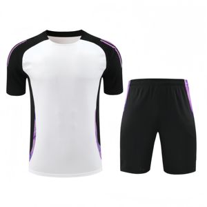 طقم قميص كرة قدم للبالغين عالي الجودة مخصص بشعار واسم الفريق مطبوع بتقنية القص الآلي للصيف/الخريف - Product Image 3