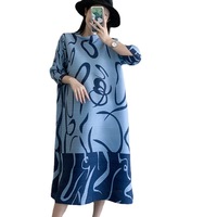 Robe plissée sur mesure style Miyake pour femme, élégante, imprimé graffiti, manches 3/4, longueur midi, tenue de fabricant