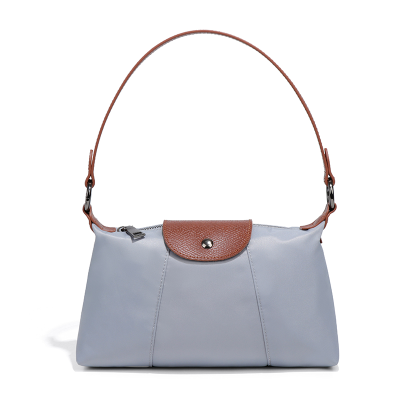 D2239 # clair de lune argenté