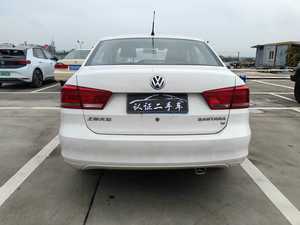 Volkswagen <span class=keywords><strong>Santana</strong></span> 1.6L Compact Sedan d'<span class=keywords><strong>occasion</strong></span> 2015, essence, boîte manuelle 5 vitesses, 5 places, édition Style, véhicule d'<span class=keywords><strong>occasion</strong></span> - Product Image 4
