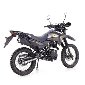Motocicleta Deportiva Doble Propósito Elegante y Económica con Motor de 200cc, Refrigeración por Aire y Carburador, Modelo Orange Power XR200CC, Apta para Carretera y Senderos - Product Image 2