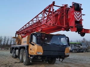 Grue sur camion STC1000C7-8 de 100 tonnes, flèche de 70 m, 3557 kN·m, moteur Yuchai <span class=keywords><strong>Euro</strong></span> VI/III, 5 essieux pour levage lourd - Product Image 1