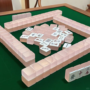 Jeu de <span class=keywords><strong>Mahjong</strong></span> Moderne Artisanal 144 Tuiles en Acrylique Rose Rouge Gelée, Portable et Durable, En Stock avec Personnalisation Disponible - Product Image 2