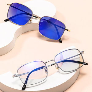 Lunettes de vue photochromiques unisexes en métal, <span class=keywords><strong>anti</strong></span>-<span class=keywords><strong>reflet</strong></span>, avec verres photochromiques <span class=keywords><strong>anti</strong></span>-lumière bleue, monture solide - Product Image 2