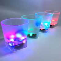 Gobelet à whisky en plastique givré en forme de pentagone, 190 ml, gobelet en verre activé par le liquide, gobelet LED pour bar, boîte de nuit, fête, gobelets LED clignotants